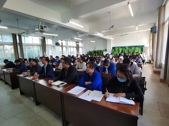 说明: C:\Users\Administrator\Desktop\0638太阳集团官网举行《习近平谈治国理政》(第四卷)宣讲报告会\0638太阳集团官网举行《习近平谈治国理政》(第四卷)宣讲报告会\IMG_20221012_140517.jpg