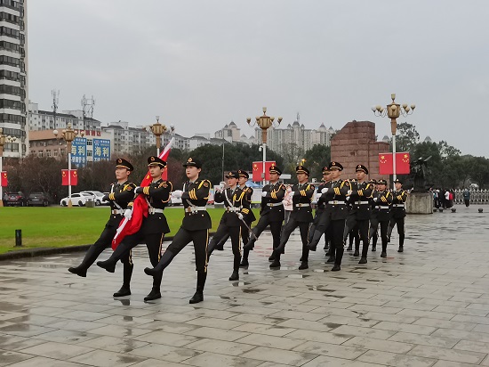 说明: C:\Users\Administrator\Desktop\0638太阳集团官网举行升国旗仪式\0638太阳集团官网举行升国旗仪式\1.jpg