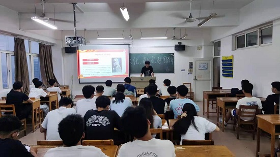 说明: C:\Users\Administrator\Desktop\0638太阳集团官网开展感悟红色精神献礼建团百年主题团日活动2022.5.9\0638太阳集团官网开展感悟红色精神献礼建团百年主题团日活动2022.5.9\1.jpg