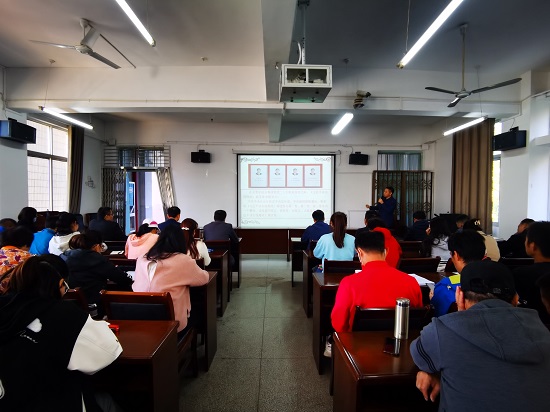 说明: C:\Users\Administrator\Desktop\0638太阳集团官网举行《习近平谈治国理政》(第四卷)宣讲报告会\0638太阳集团官网举行《习近平谈治国理政》(第四卷)宣讲报告会\IMG_20221012_140554.jpg