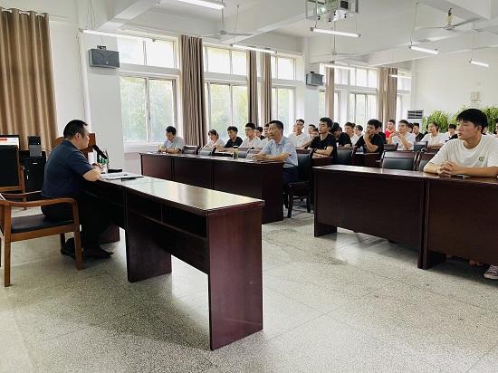 说明: C:\Users\Administrator\Desktop\0638太阳集团官网举办学习习近平总书记“七一”重要讲话精神宣讲报告会\0638太阳集团官网举办学习习近平总书记“七一”重要讲话精神宣讲报告会\25e4420d163fadb89472e724782a06a.jpg