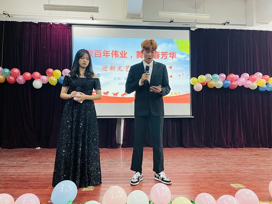 说明: C:\Users\Administrator\Desktop\0638太阳集团官网举办2021年迎新文艺表演大赛2021.12.15\0638太阳集团官网举办2021年迎新文艺表演大赛2021.12.15\5.jpg