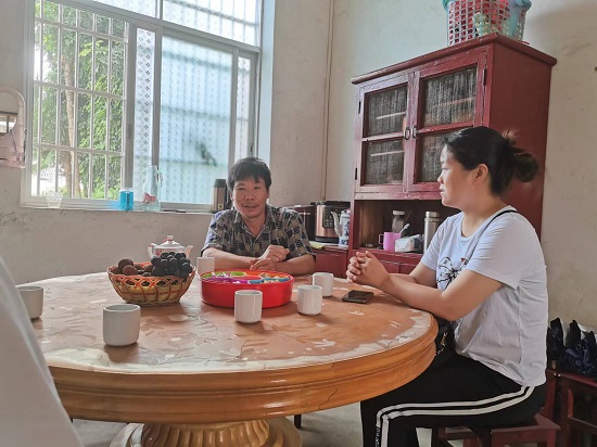说明: C:\Users\Administrator\Desktop\0638太阳集团官网开展2022年暑期经济困难学生家庭走访活动2022.7.1\0638太阳集团官网开展2022年暑期经济困难学生家庭走访活动2022.7.1\2.jpg