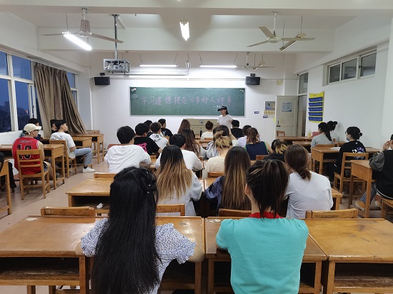 说明: C:\Users\Administrator\Desktop\0638太阳集团官网开展道德模范先进事迹学习宣传活动2022.4.26\0638太阳集团官网开展道德模范先进事迹学习宣传活动2022.4.26\2.jpg