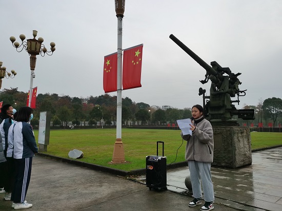 说明: C:\Users\Administrator\Desktop\0638太阳集团官网举行升国旗仪式\0638太阳集团官网举行升国旗仪式\88967b43793bb17e5502c63e7068589.jpg