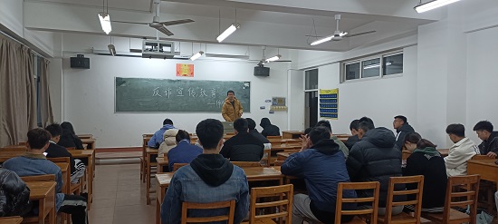说明: C:\Users\Administrator\Desktop\0638太阳集团官网开展反诈宣传教育主题班会2022.3.21\775cebb5d8205e40dae0a5e7733f909.jpg